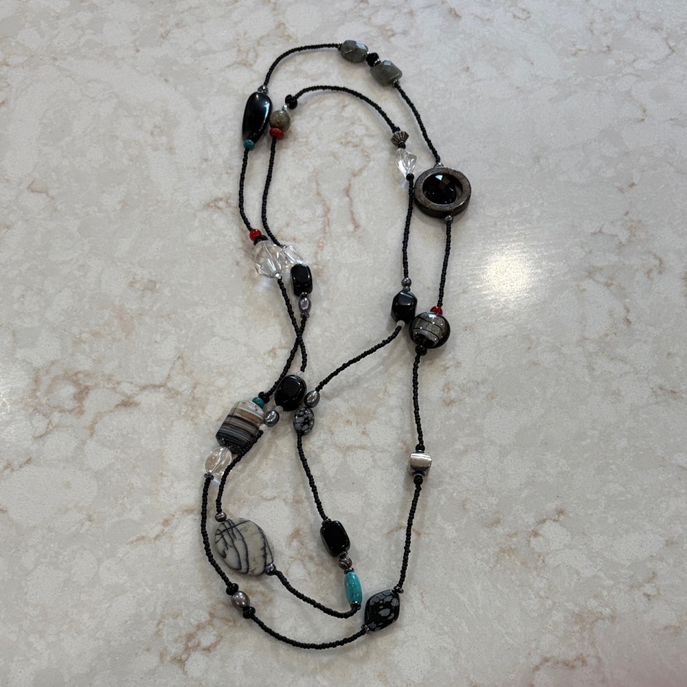 Elegant Black and Silver Beaded Necklace